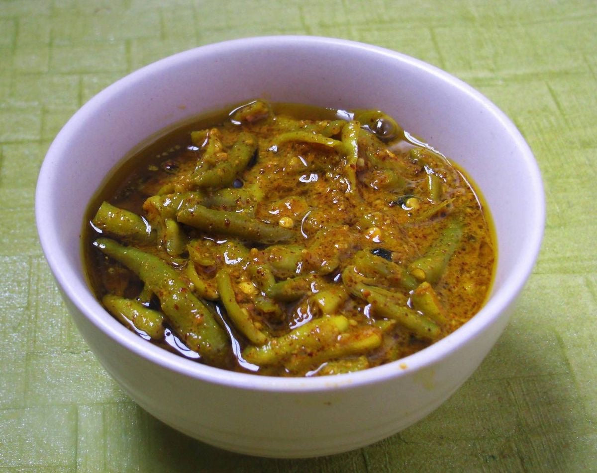 Shan Chilli Pickle (Mirch Achar) | 300g - Spicy Chilli Pickle for Rice, Eggs & Curry Meals, Bold Flavor Enhancement | South Africa | India Bazaar