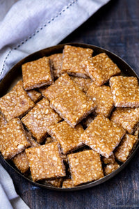 Charliee Crushed Peanut Brittle Peanut Chikki (Singdana Chikki) | Standard Pack - Sweet Crunchy Traditional Caramelised Sugar Nut Bar for High Energy Winter Snacking | South Africa | India Bazaar